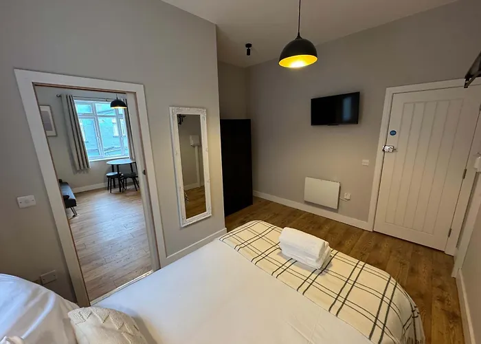 The Willow - 12 Apartment *